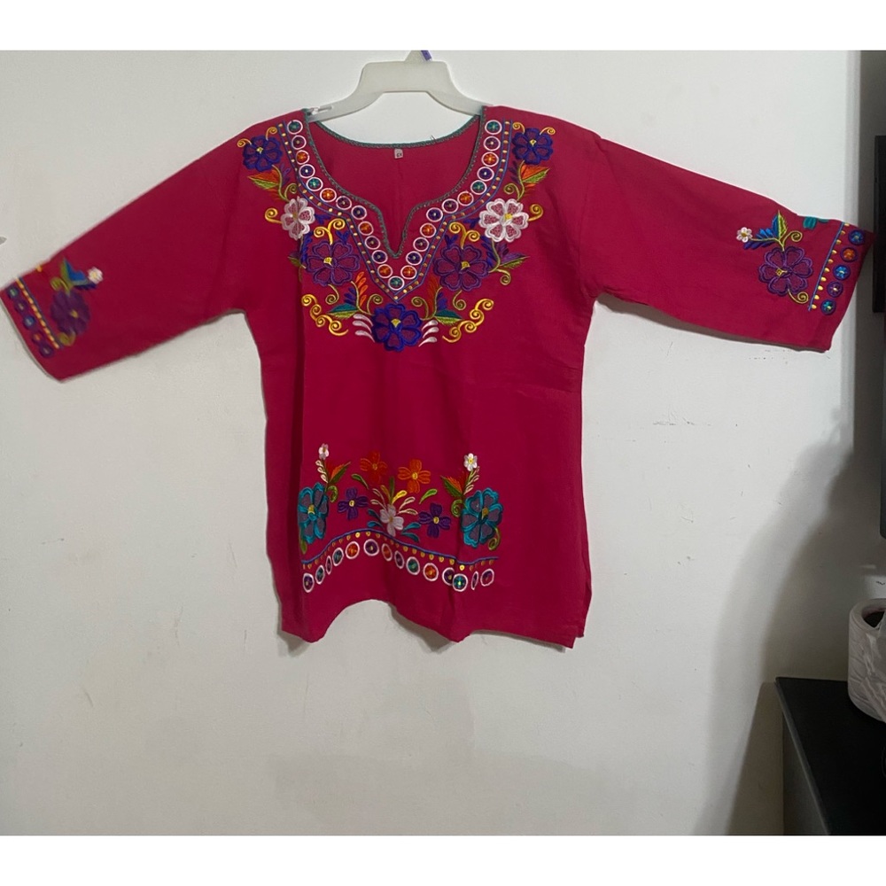NWOT. Artisanal Mexican blouse